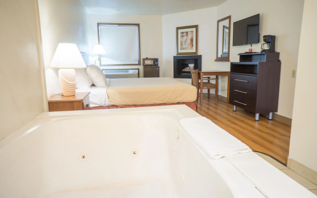 Sunnyside Inn & Suites