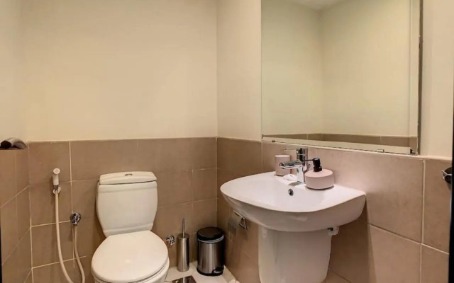 Key View - Red Residence