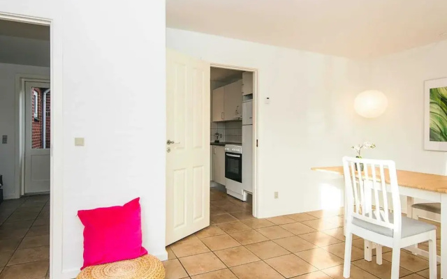 Apartment, 250m From Coast