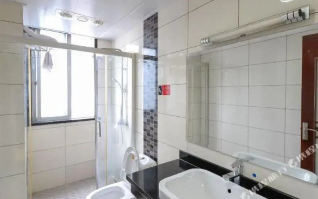Jianchuan Business Hotel