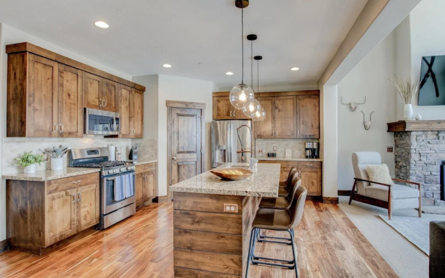 Noah s Retreat by Boutiq