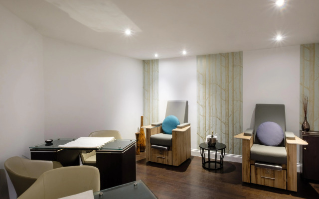 Elite Venue Selection Felbridge - Gatwick