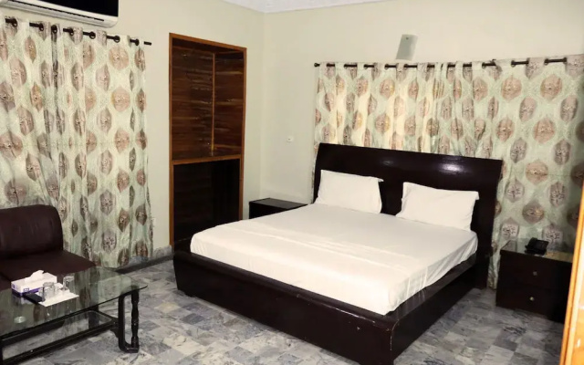 Eastern Lodge Guest House