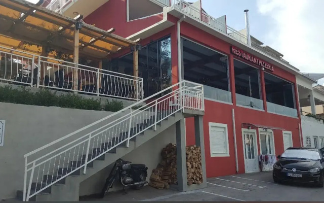 Max Gastro Beach House