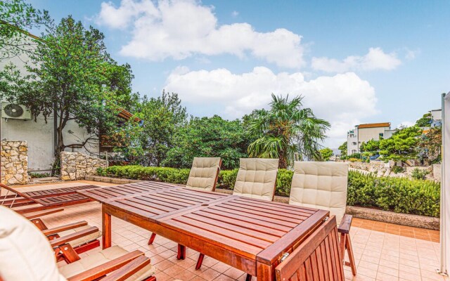 Awesome Apartment in Primosten With Wifi and 2 Bedrooms