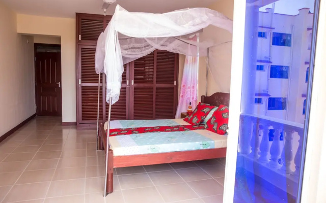 Safiri Kenya Home