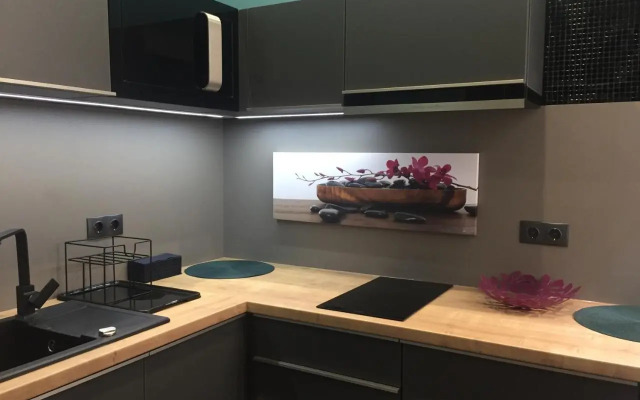 Luxury Pilvax Studio