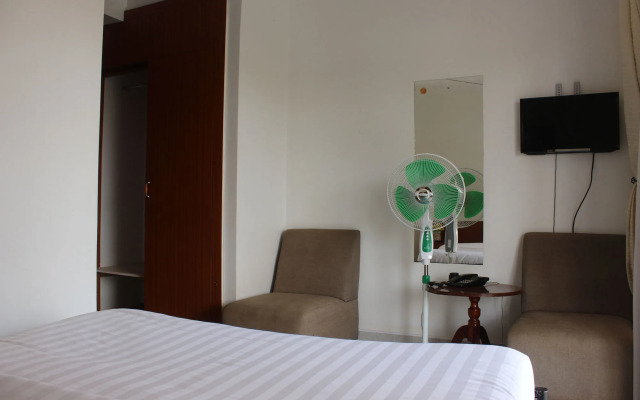 Sky Hotel International