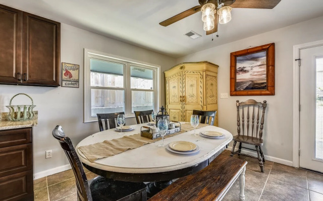 Deja Blue by Book That Condo