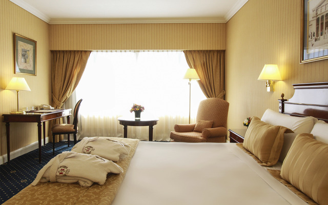 Emperador Hotel Buenos Aires