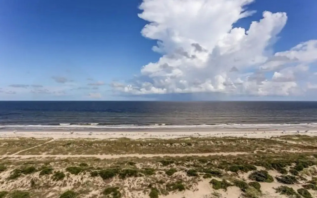 Luxury Condo with Atlantic Ocean View from Private Balcony by RedAwning