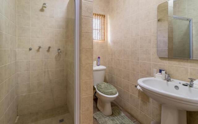 Hoyo Hoyo Machadostud Lodge