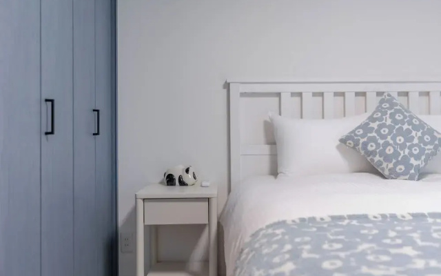 Nishikujo Maison Le Bleu Chigusa