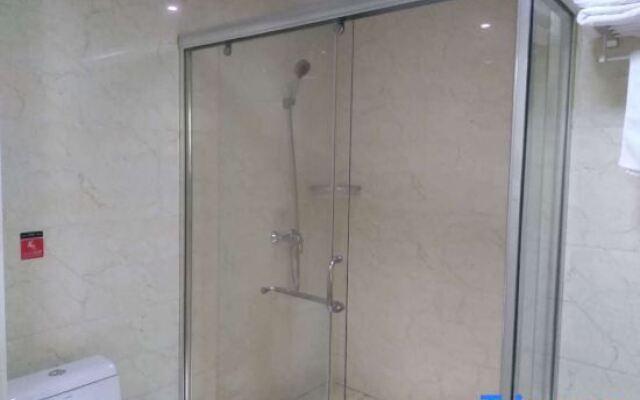 Pinghu Golden Bay Hotel