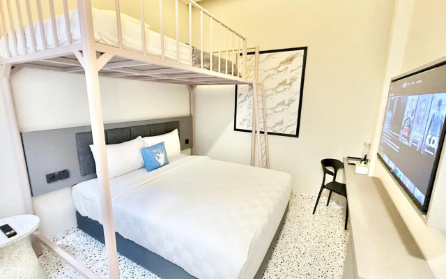 Hotel With OK