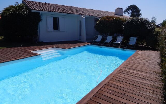 Maison avec piscine sur le golf de Gujan Mestras
