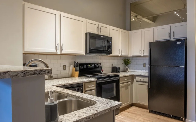 FRONTDESK 300 Heinz St Apts Pittsburgh