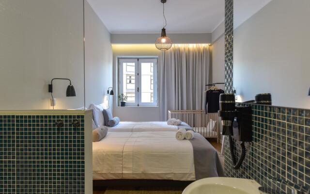 Feel Porto Merlot Townhouse