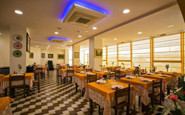 Hotel Antares