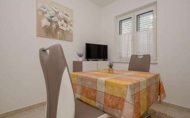 Mar- 150 m From sea - A5