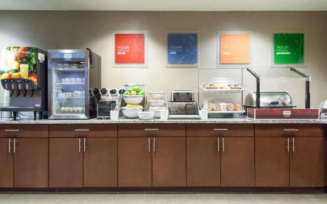 Comfort Suites Tulsa Central