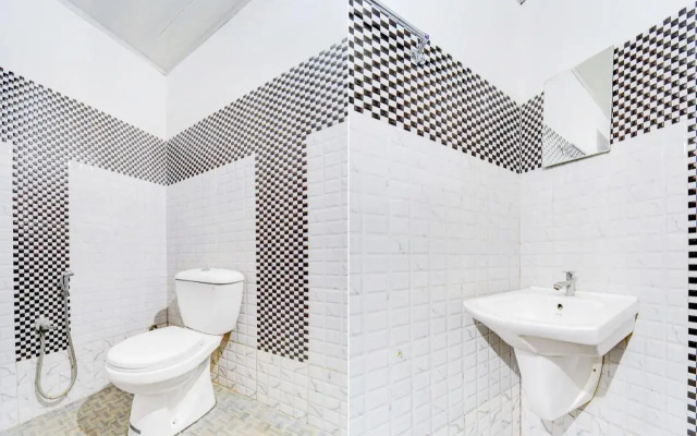 R K Residency by OYO Rooms