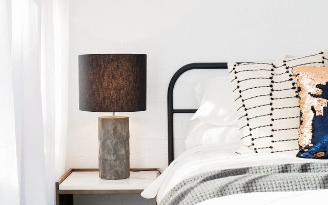 Sandy Point Road, 51