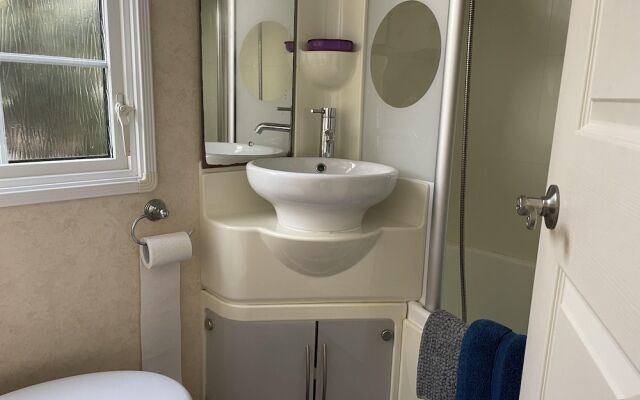 Captivating 2-bed Static Caravan on Private Land