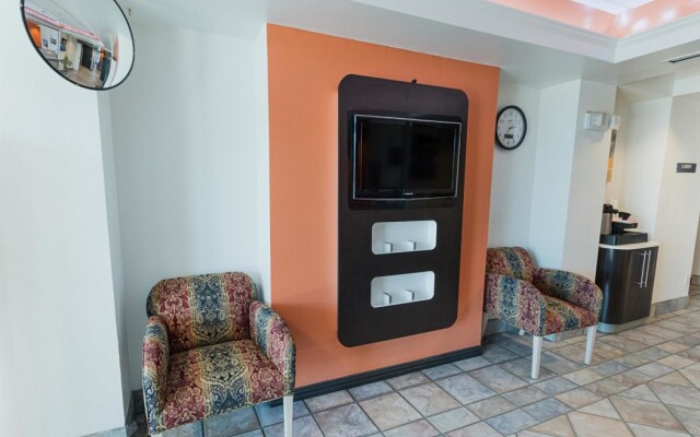 Motel 6 Benbrook, TX - Fort Worth
