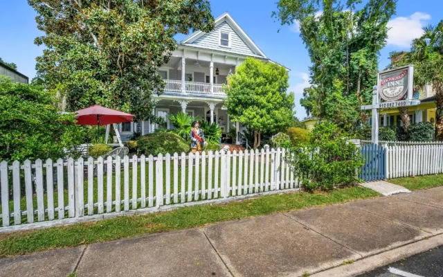 Goodbread House Bed & Breakfast Inn