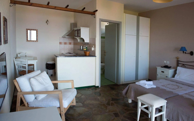 Adrakos Apartments - Adults Only
