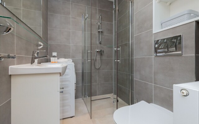 Berka Joselewicza Apartment by Renters