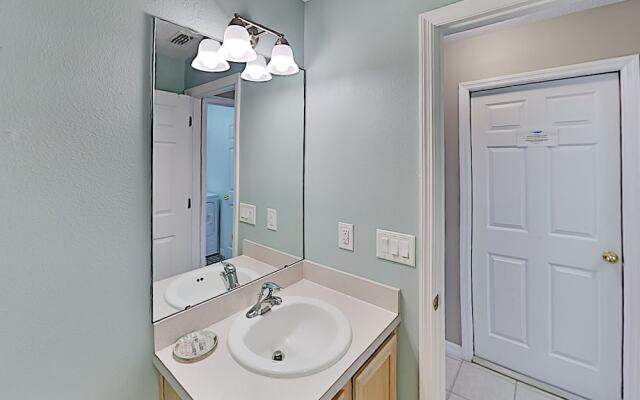 110stelp 5 Bedroom Home
