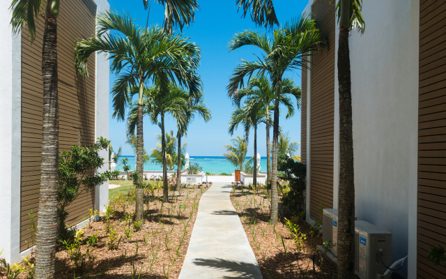 Cap Ouest by Horizon Holidays