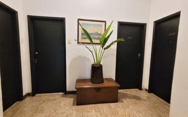 Apartamento Epitacio Pessoa esquina com Garcia D'avila