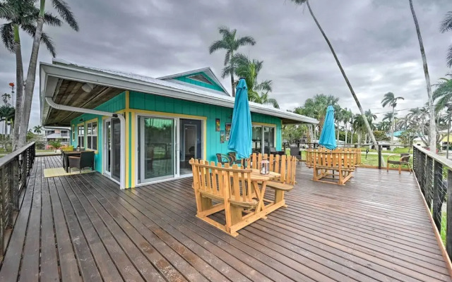 Everglades Getaway w/ Deck & Water Views!