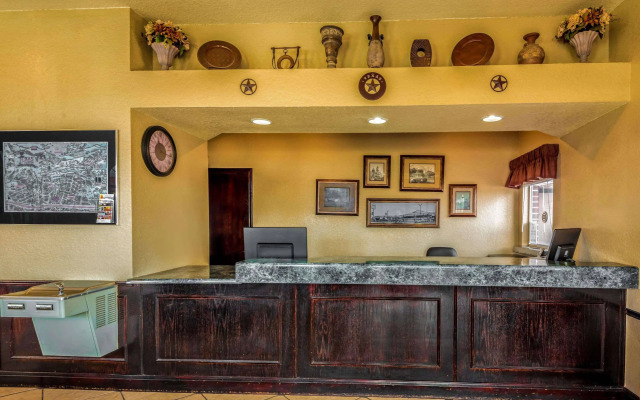 Hill Country Inn & Suites - New Braunfels / Gruene