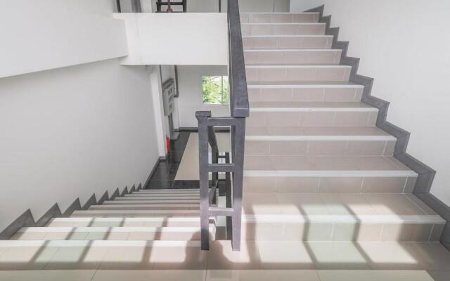 OYO 1159 K and K Apartment