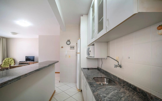 Aluguel Apartamento 2 quartos 100m Mar Bombas/SC