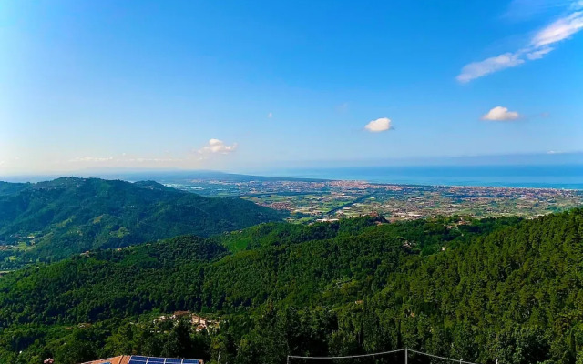 Apartment - Sleeps 2, Balcony & Parking