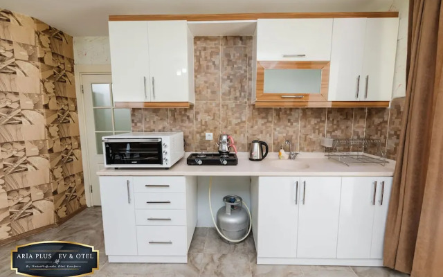 Aria Plus Ev Otel