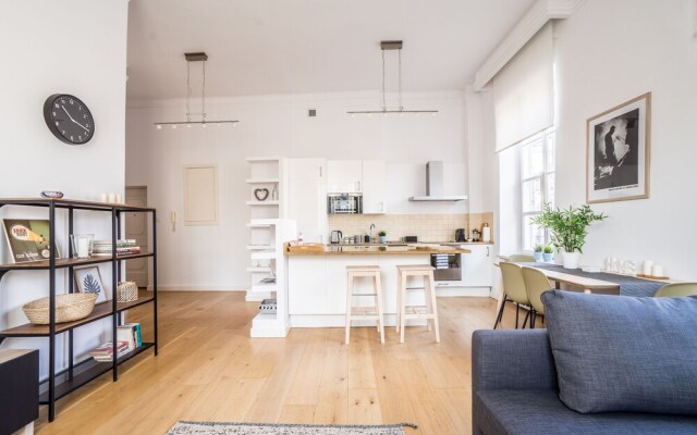 Old Town Heart VII - TheBarbican