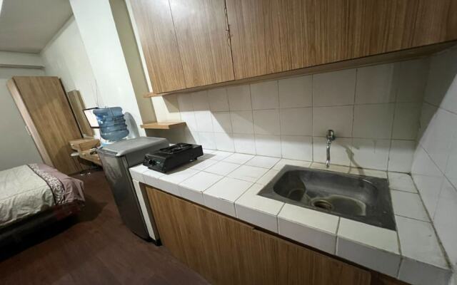 OYO 93424 Apartemen The Suite Metro By Salman