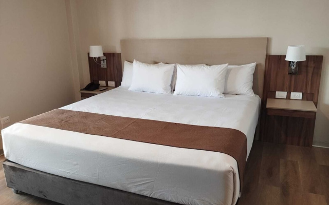 DM Hoteles Ayacucho