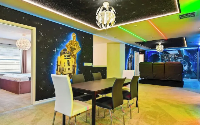 Fancy Game Theater 10br Villa W/pool/spa Disney