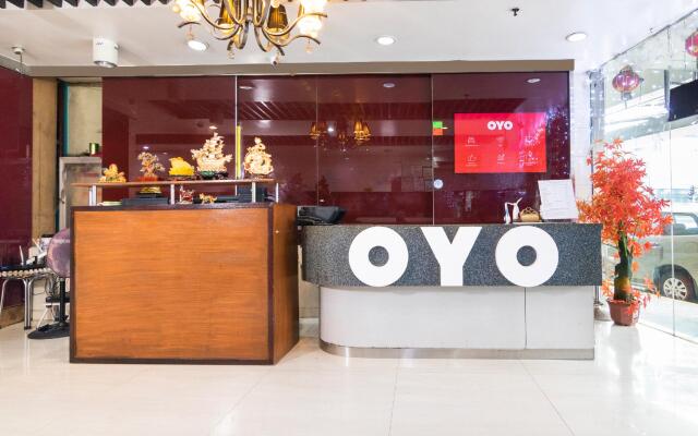 OYO 416 Lucky Hotel