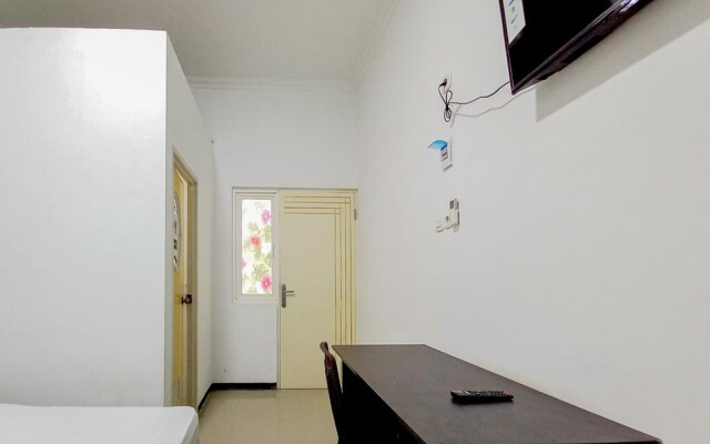 Homestay Bahari near Wisata Bahari Tlocor Sidoarjo Mitra RedDoorz