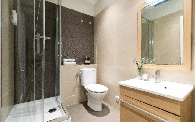 Aspasios Urquinaona Apartments