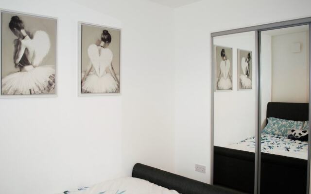 2 Bedroom Flat Close To The City Centre