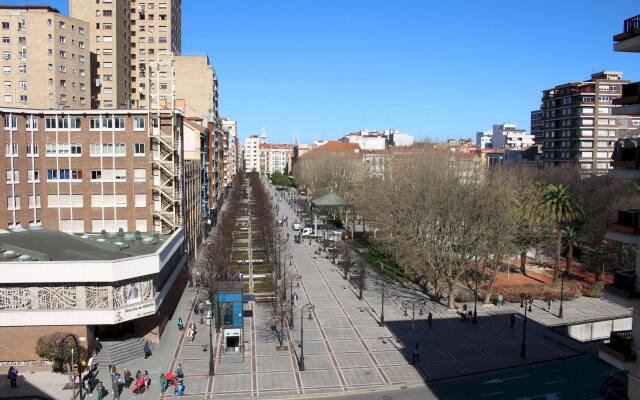 B&B HOTEL Gijón Centro Begoña